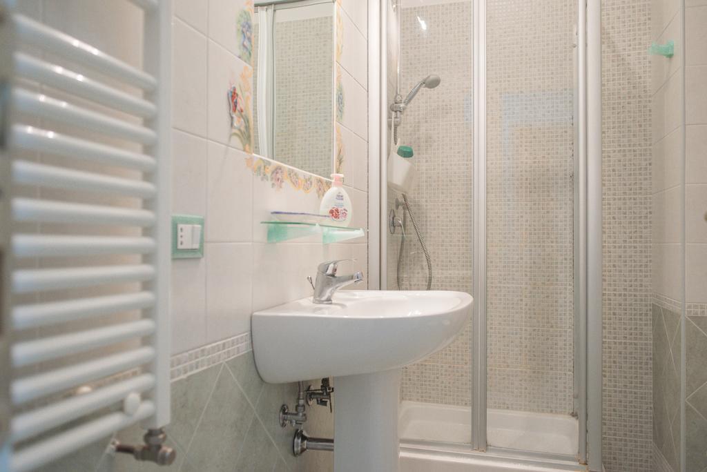 Frattina De Luxe Apartment Rome Bagian luar foto